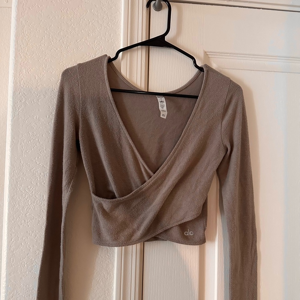 Alo Yoga Wrap Top size S